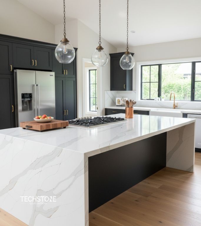 Modern Kitchen with Quartz Countertop